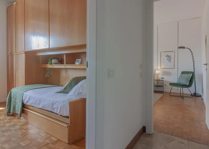 Casa Breggia تْشيرنوبيو